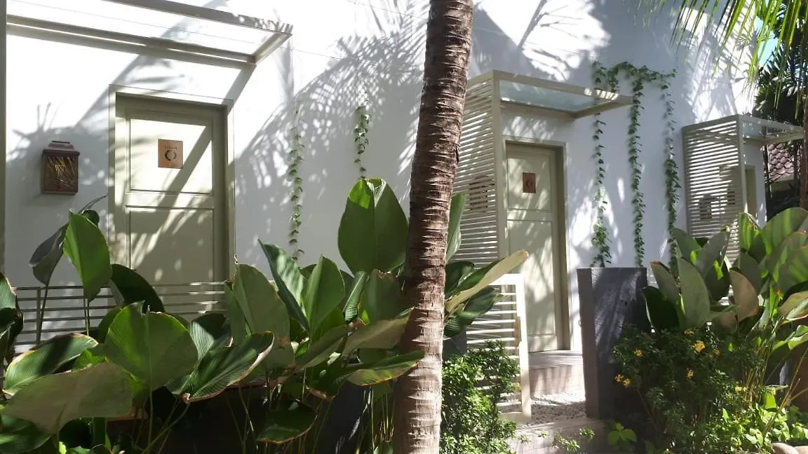 Studio O Seminyak 3*,